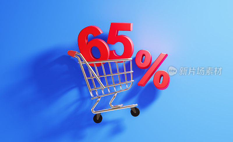 购物概念- 65%的折扣标志在一个购物车